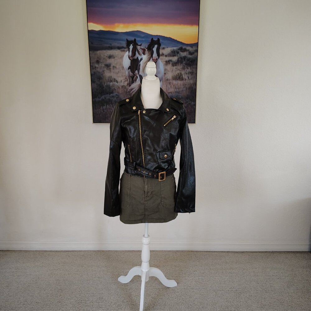 Faux leather black jacket - Picture 2 of 4